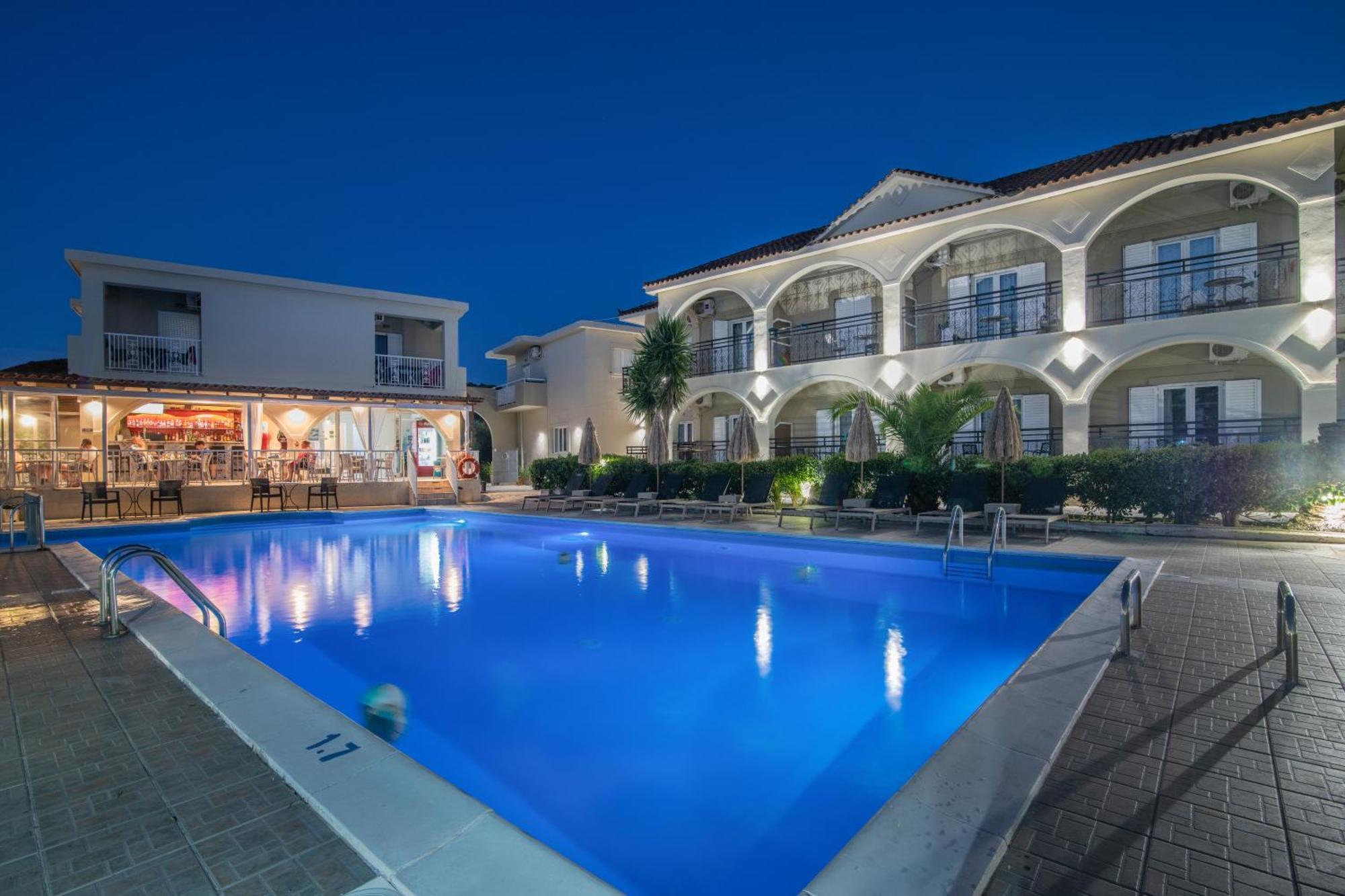 Hotel apartamentowy Grapevines 3*